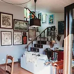 Art & History House In Semesterbostad